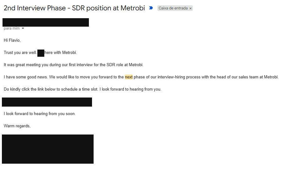 Captura de e-mail da Metrobi convidando Flavio para a segunda fase de entrevistas para a vaga de SDR, com nome, e-mail, telefone, link de agendamento e assinatura do remetente ocultados por tarjas